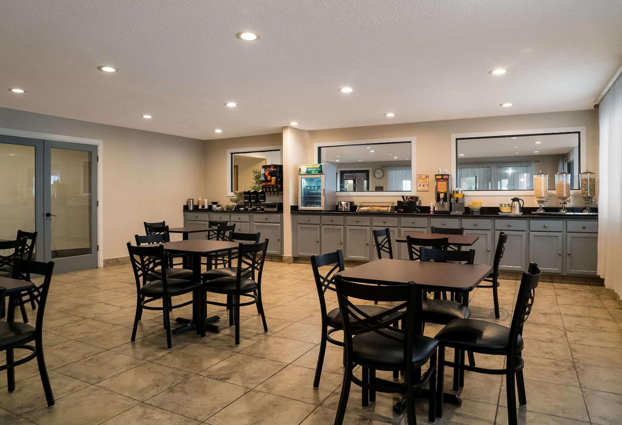 Quality Inn Grand Blanc - Flint South Zewnętrze zdjęcie