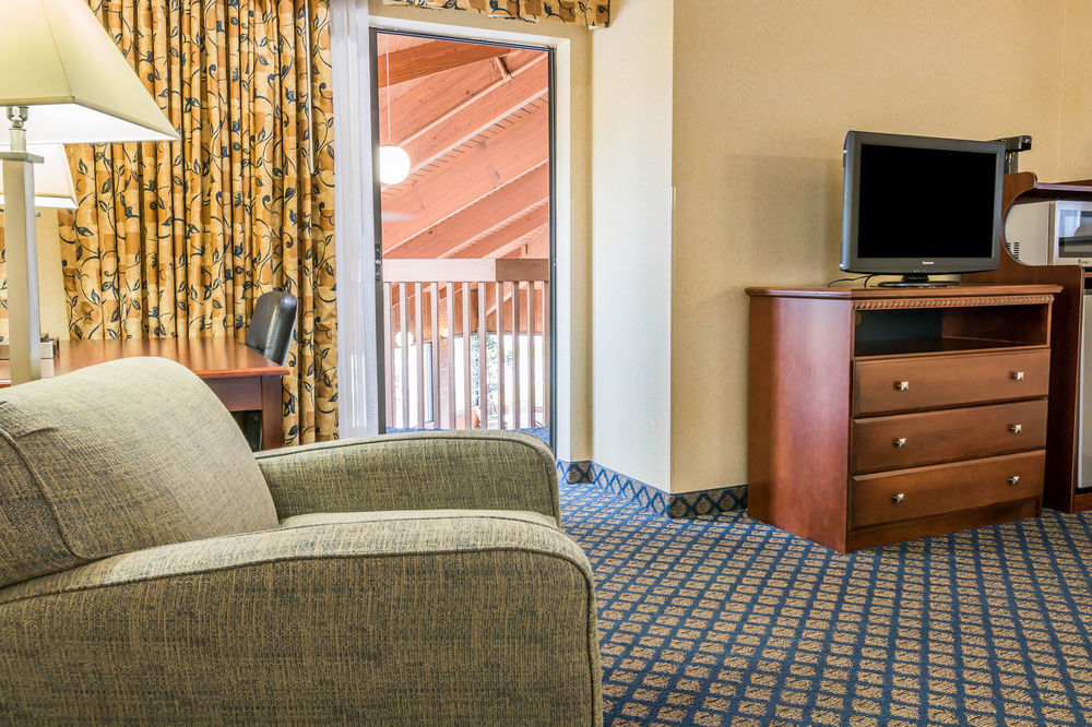 Quality Inn Grand Blanc - Flint South Zewnętrze zdjęcie